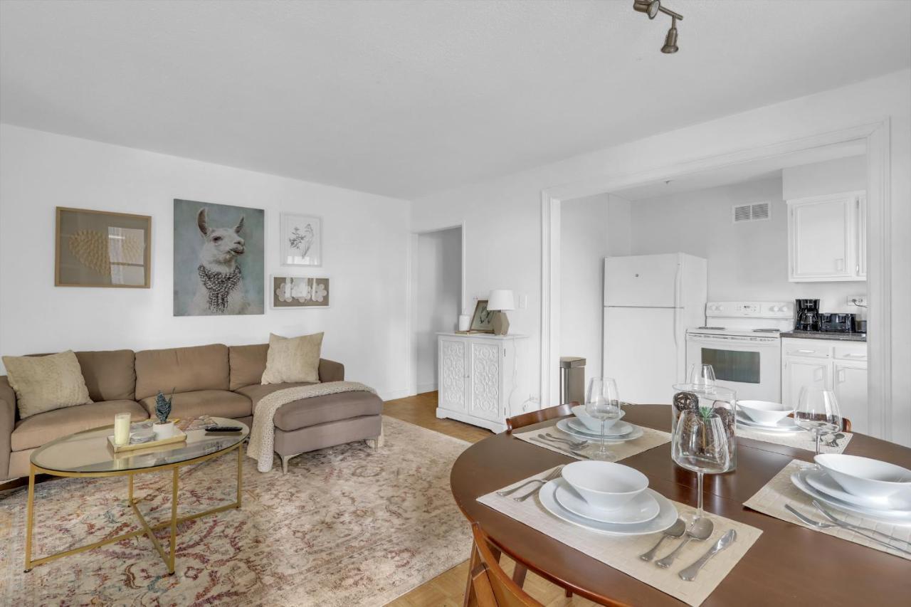 1 Bedroom Downtown Condo Amazing Location*Self Check-In** Атланта Экстерьер фото